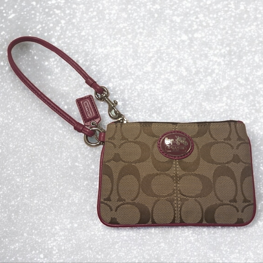 COACH Wristlet Corner Zip Signature Khaki Berry Pink Leather